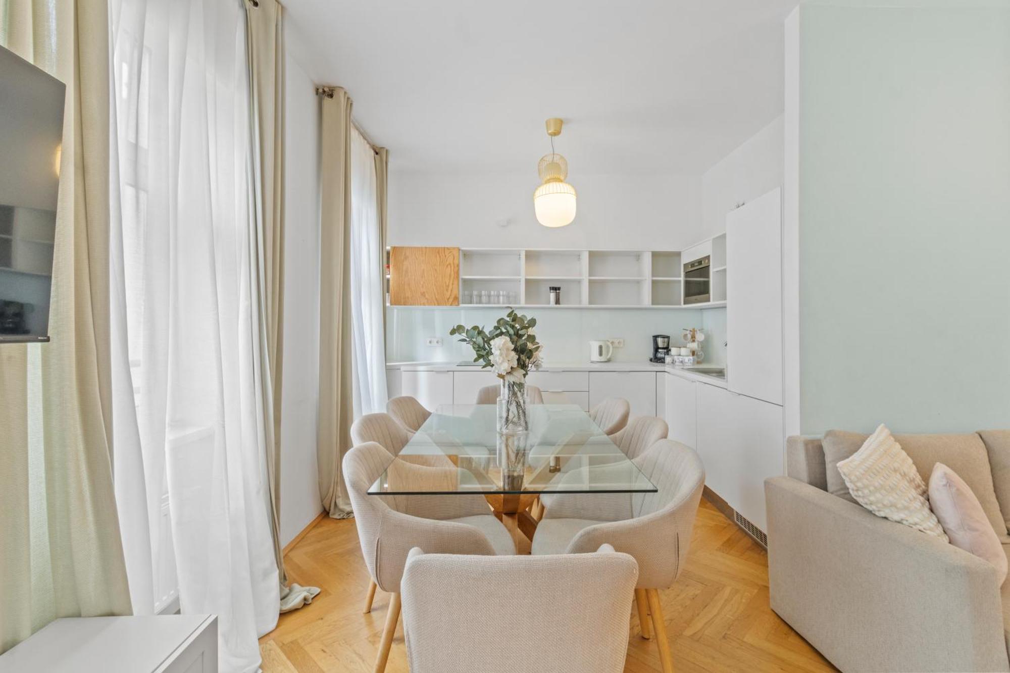 Apartment, Two Metro Stations To Hauptbahnhof * Wenen